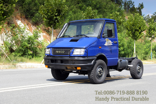 Blue Iveco All-wheel-drive Chassis Export_Dongfeng IVeco Chassis ကို ပြုပြင်နိုင်သည်
