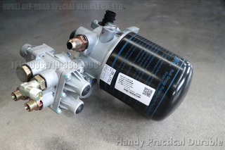 Dongfeng ခြောက်ဘီးယက် EQ2100 လမ်းကြမ်းထရပ်ကား လေမှုတ်စက်
