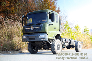 အသစ်စက်စက် Dongfeng 4x4 လမ်းကြမ်းထရပ်ကား ကိုယ်ထည်