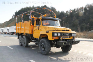 Dongfeng Six wheel drive ရှည်လျားသော ဦးခေါင်းပိတ် -road truck chassis_eq2082 off -road vehicle_6*6 Dongfeng ထရပ်ကား ကိုယ်ထည်ကို ပြင်ဆင်ပြီး ထုတ်လုပ်သူ