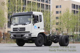 Green Sprinkler Chassis_Dongfeng 4×2 အထူးကိုယ်ထည်ကို တင်ပို့ရန် ပုံစံပြောင်းနိုင်သည်။